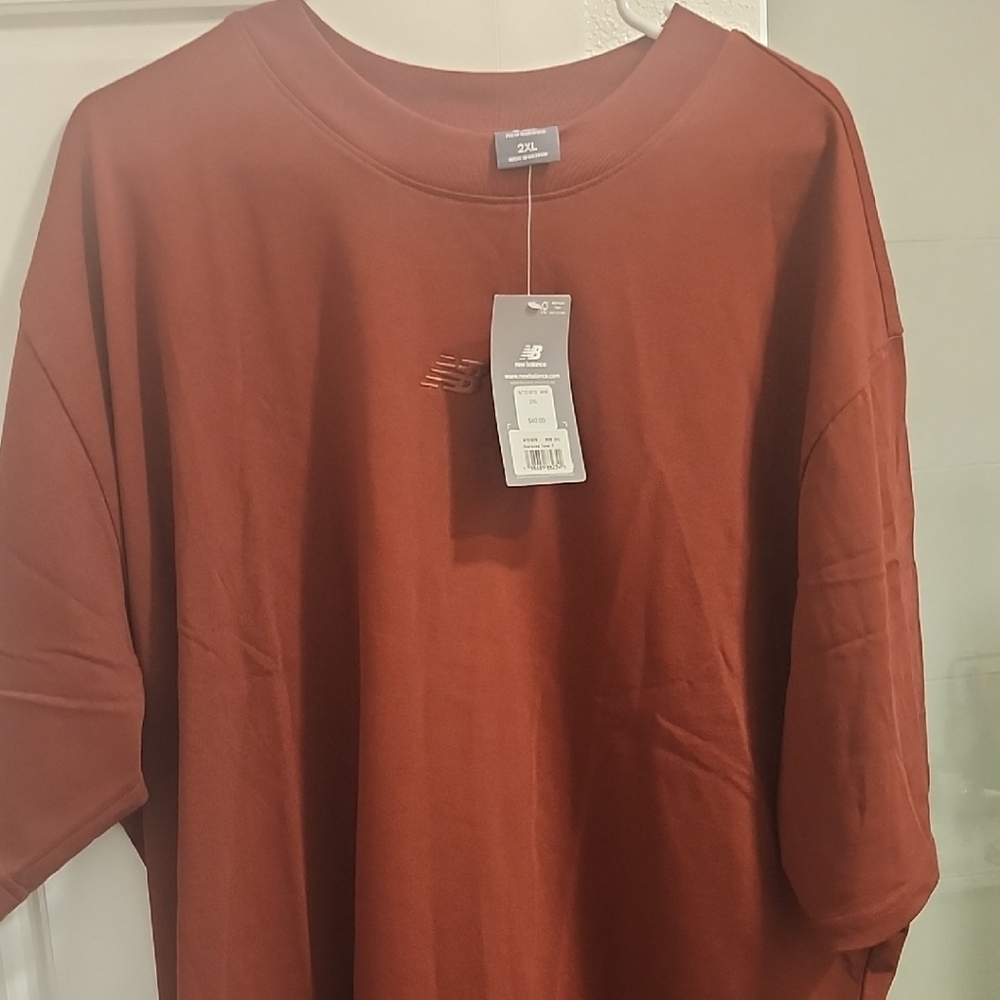 New Balance Men's Short Sleeve Tee in Deep Rust